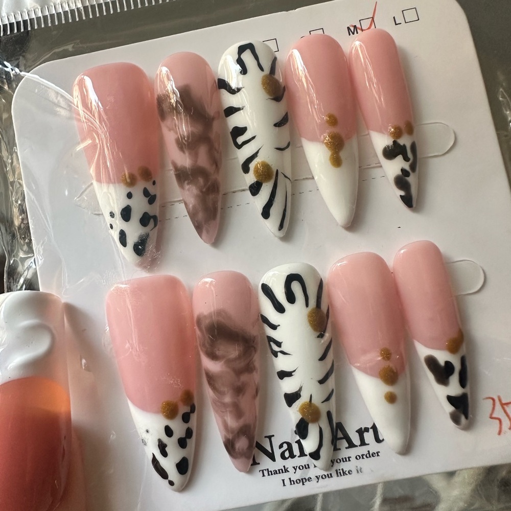 Pink and White Nail Art Set with Gold Accents